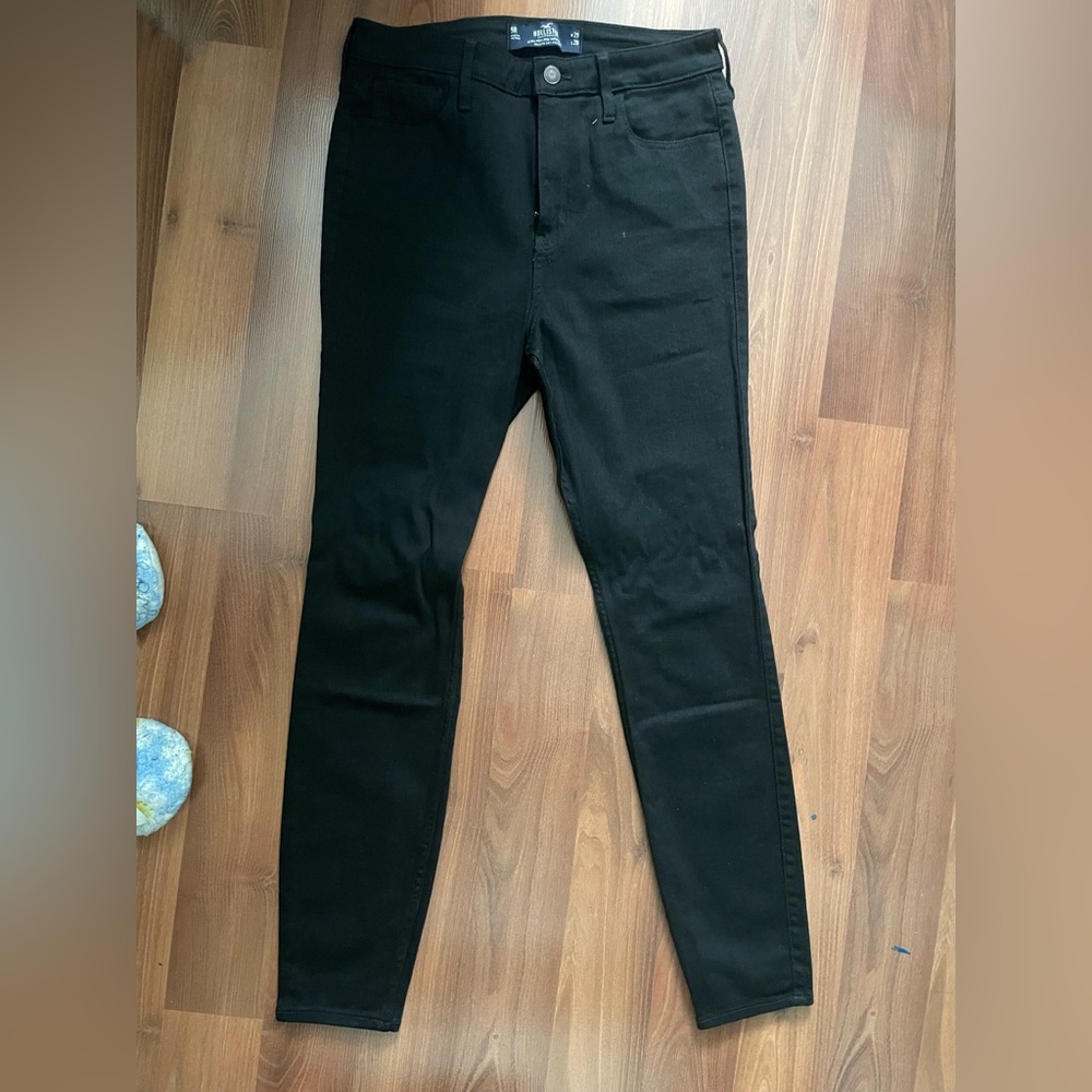 Hollister Ultra High-Rise Black Jeans